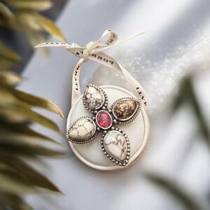 NWOT Wild Horse Ring